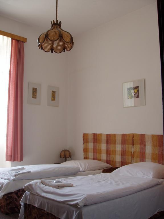 Hotel Filippi Ždírec nad Doubravkou Exteriör bild